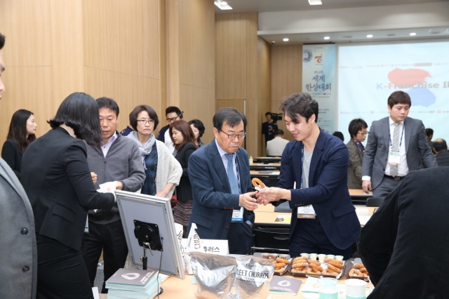 사진3._세계한상대회의_한상_비즈니스_플랫폼_현장.JPG