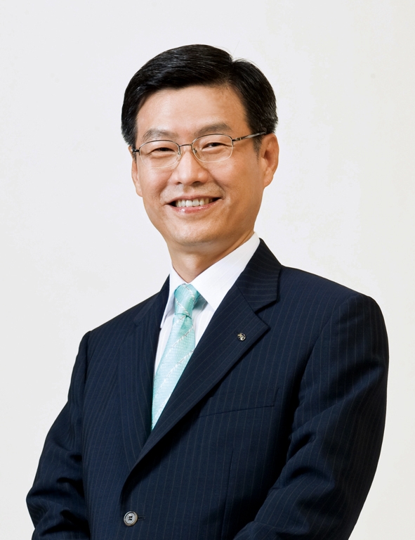 하춘수 (전 대구은행장).jpg